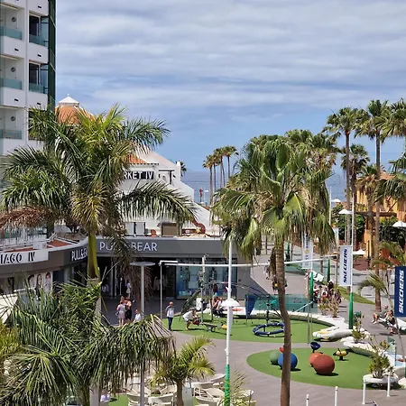 Beachfront No 1 With Heated Pool, Close To Sea And Beach, Balcony, Wifi Apartment Playa de las Américas